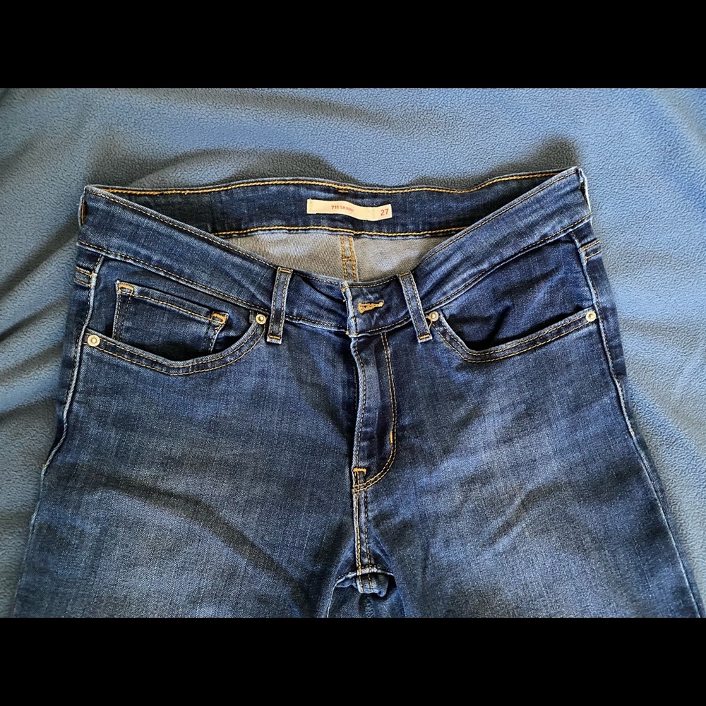 Levi’s 711 Skinny (Ankle) Jeans - Picture 2 of 7